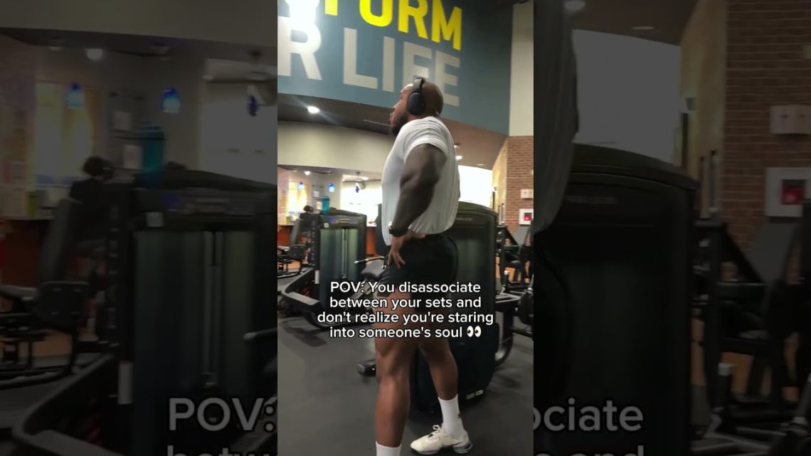 Habit In-Between Sets IG: kinghambrick#gymhumor