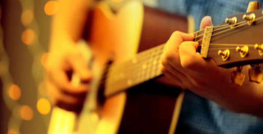 Country Singer’s Life & Tour Derailed By Horrific Tragedy