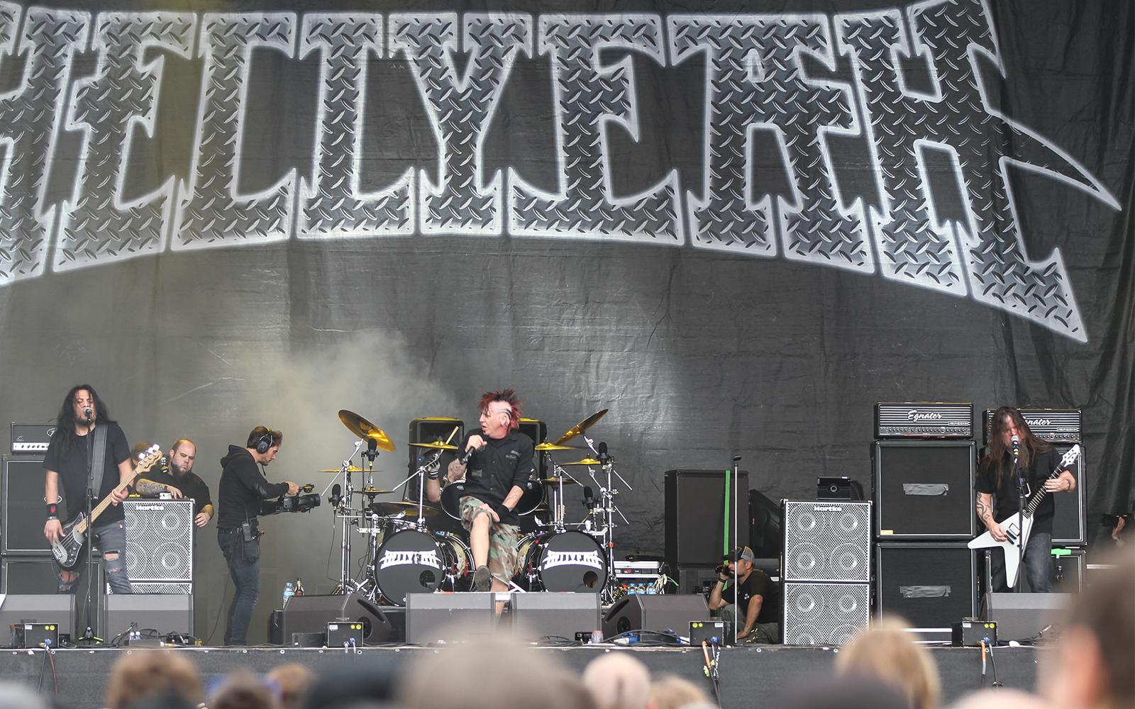 CHAD GREY Says Reuniting HELLYEAH Without VINNIE PAUL Would Still Feel “Weird”