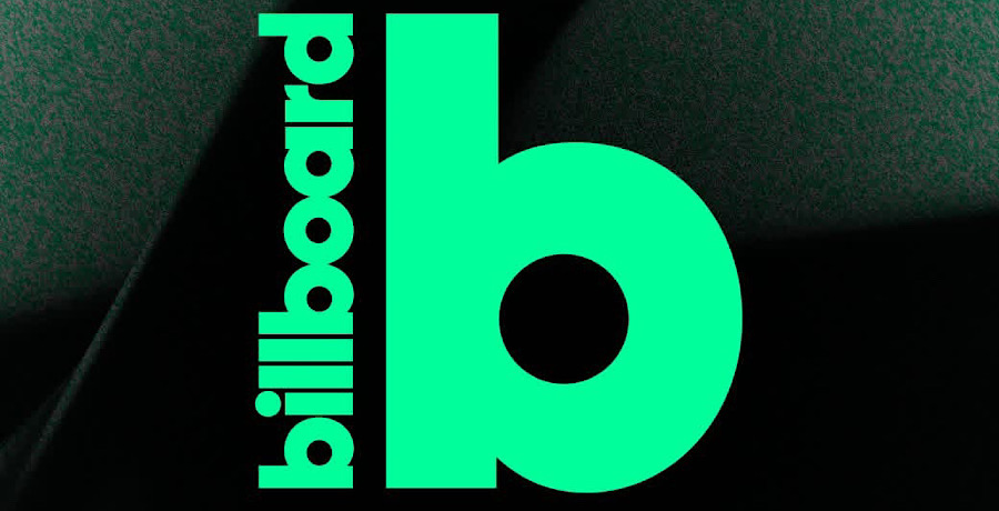 Country Superstar Blocks Self From #1 Spot