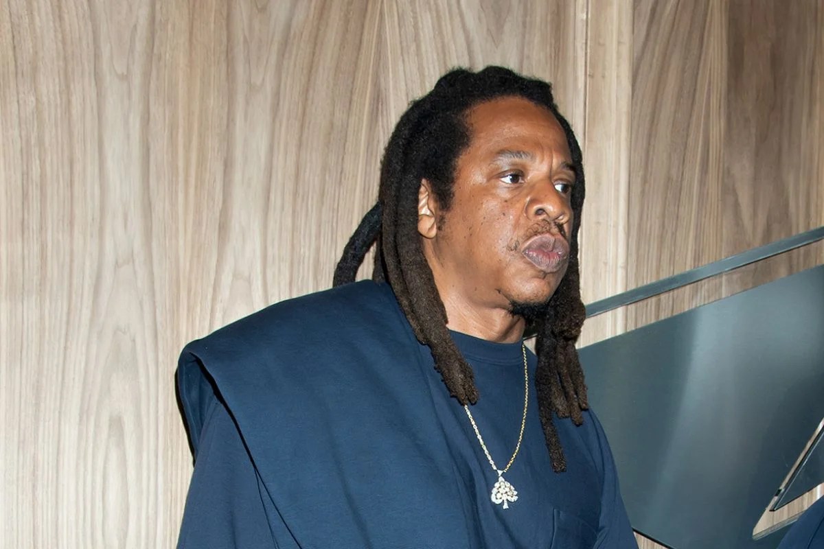 Jay-Z Brings HBCU Bus Tour To Atlanta High School Students