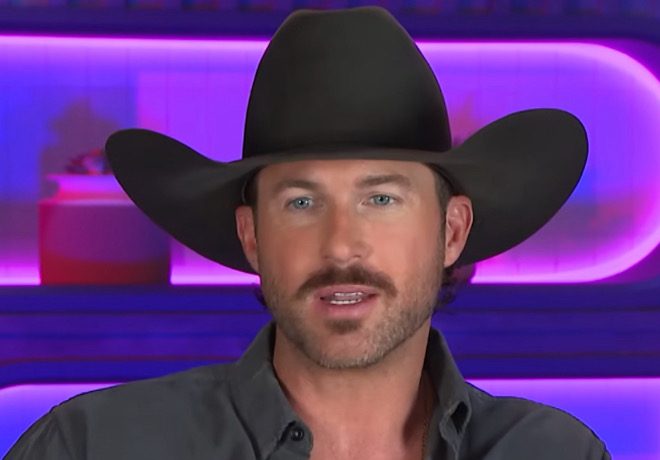 Riley Green Accused Of Stealing Song, Blocking Artist’s Wife