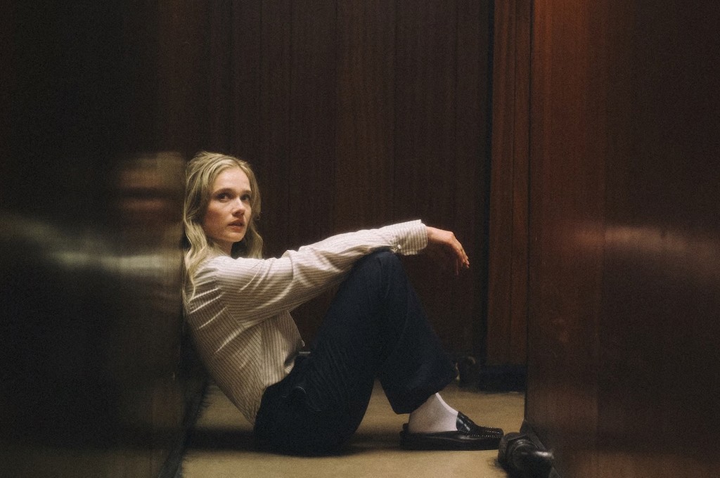 Florrie’s “Magic for a While” Is Dreamy Nostalgic Pop