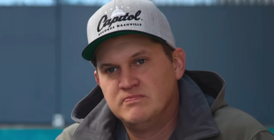 Jon Pardi Shows Off ‘Knarly’ Stabbing Scars, Pic