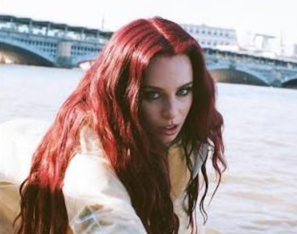 Blink and you might miss her… Rose Gray returns with “Blink Twice”